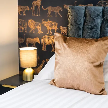 The Woolpack - Unforgettable Group Getaway In