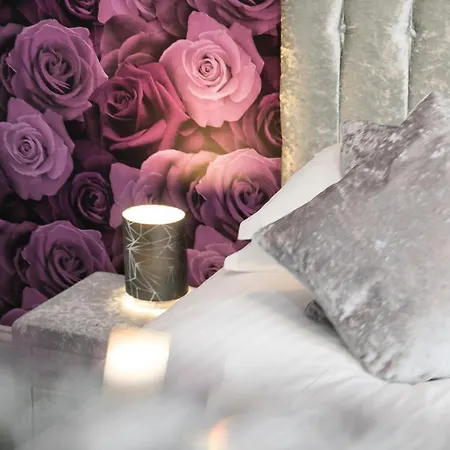 The Woolpack - Unforgettable Group Getaway In Lägenhet *