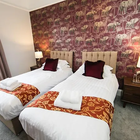 The Woolpack - Unforgettable Group Getaway In Lägenhet *