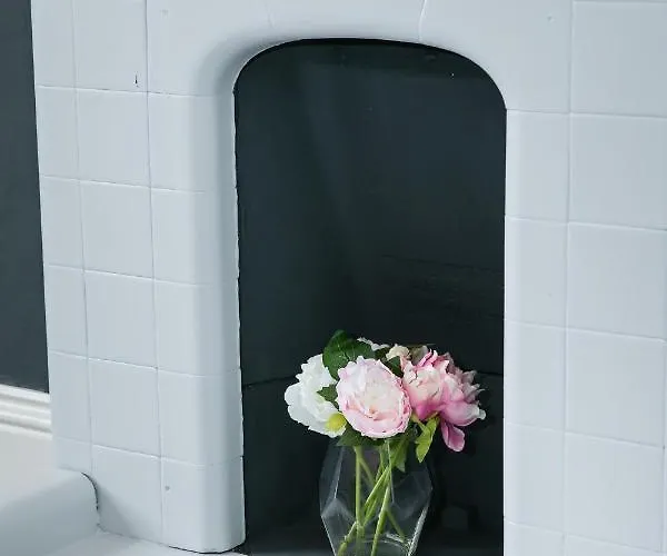 公寓 The Woolpack - Unforgettable Group Getaway In *