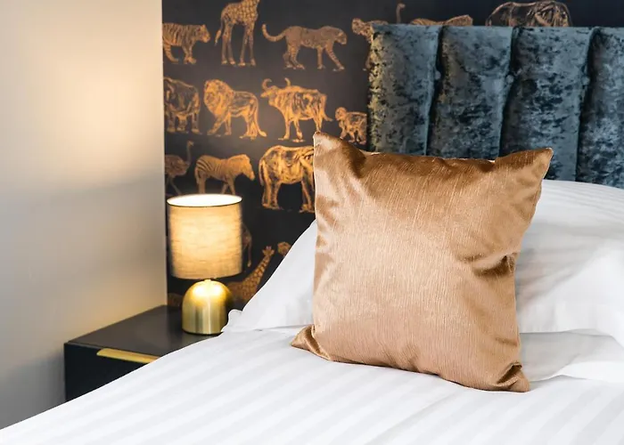 The Woolpack - Unforgettable Group Getaway In