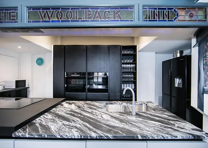 The Woolpack - Unforgettable Group Getaway In * York