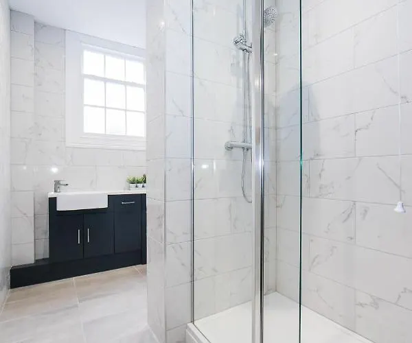 The Woolpack - Unforgettable Group Getaway In Appartement York