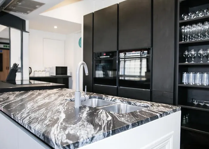 The Woolpack - Unforgettable Group Getaway In Appartement