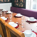 The Woolpack - Unforgettable Group Getaway In Lejlighed