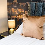 The Woolpack - Unforgettable Group Getaway In